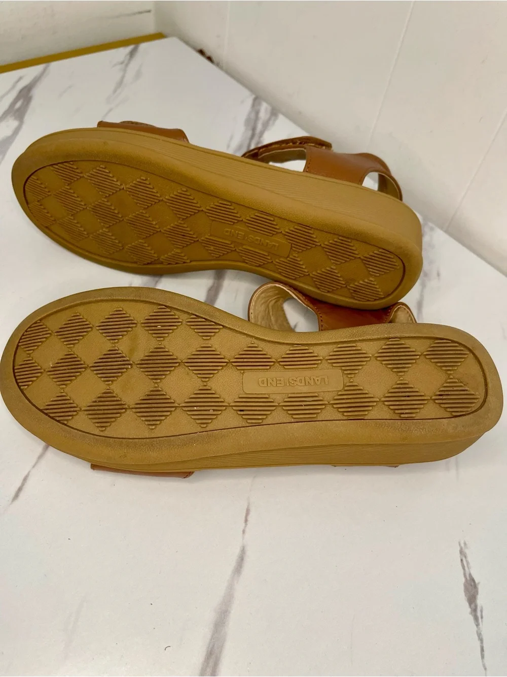 Lands' End Women's Brown Leather Adjustable Strap Sandals cushioned footbed Sz 9